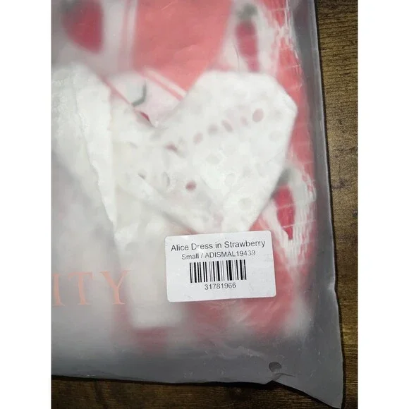 NWT! Ivy City Co Alice Dress Strawberry Novelty Print Smocked Cottagecore Dress - Picture 11 of 11